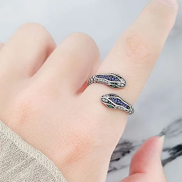 925 STERLING SILVER SNAKE CUBIC ZIRCON OPEN GOTH RING - Picture 4 of 4